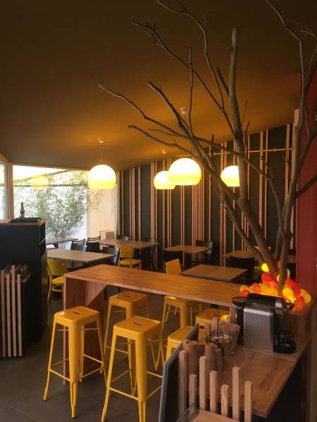 architecture intérieur concept sobre dynamique revalorise restaurant Aubagne